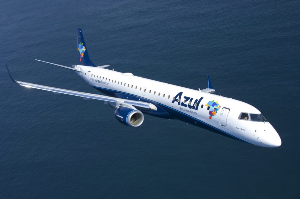 Azul E195