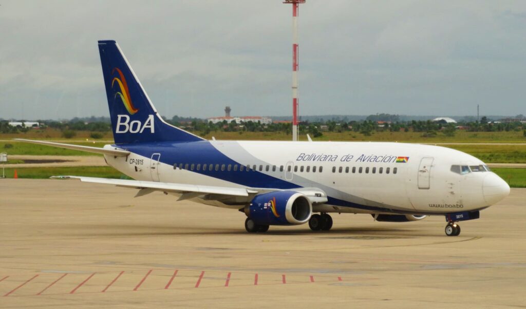 Boliviana de Aviación B737-300