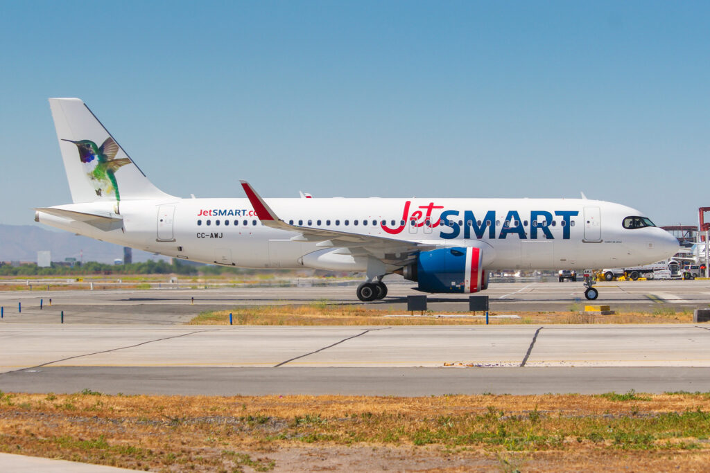 JetSMART A320neo Colibri