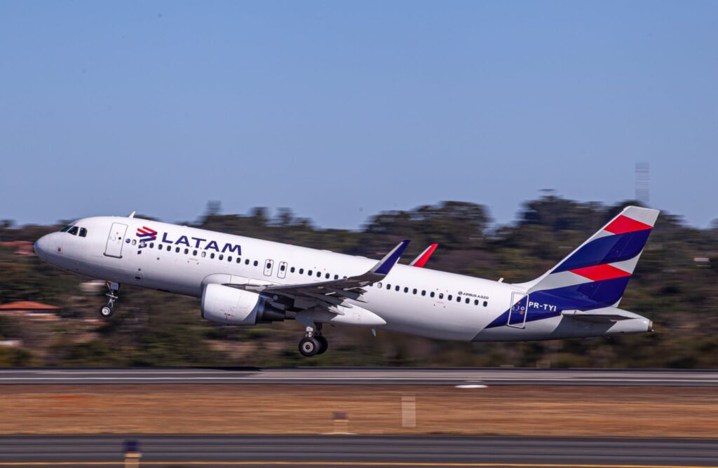 LATAM A320 Brasilia