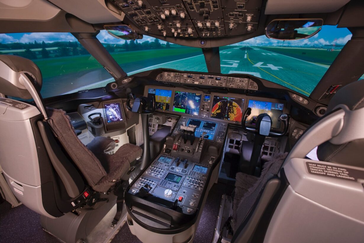 Boeing pide revisar todos los asientos de la cabina de mando del B787 ...