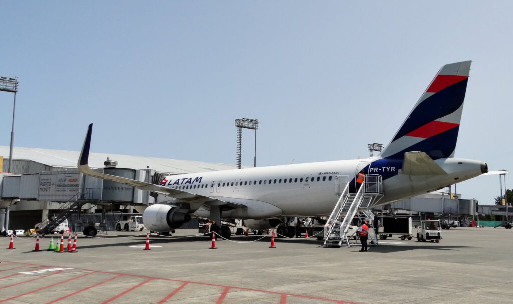 LATAM A320 Puerto Montt